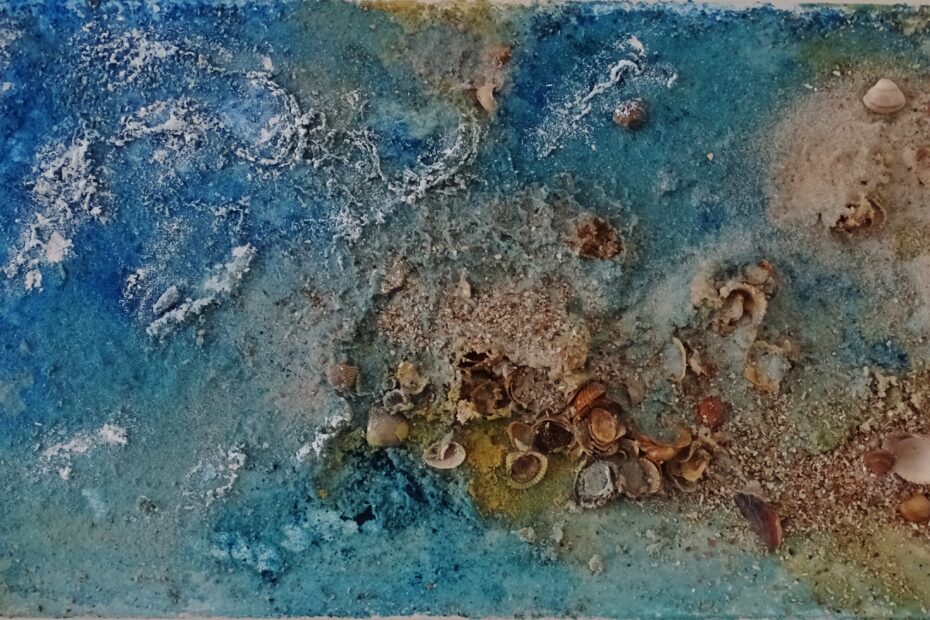 Afgaand, 34 bij 64 cm, acryl, zand, schelpen en binder.